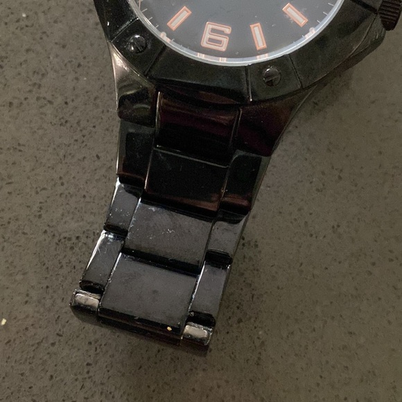 Guess Watch - Picture 3 of 4